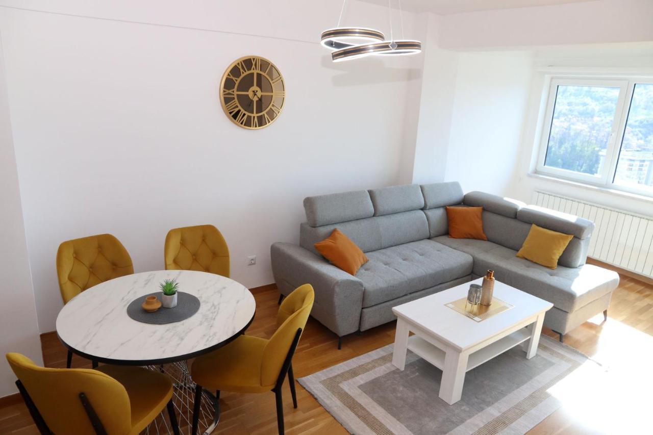 טוזלה Apartment Cecovic - Mellain מראה חיצוני תמונה